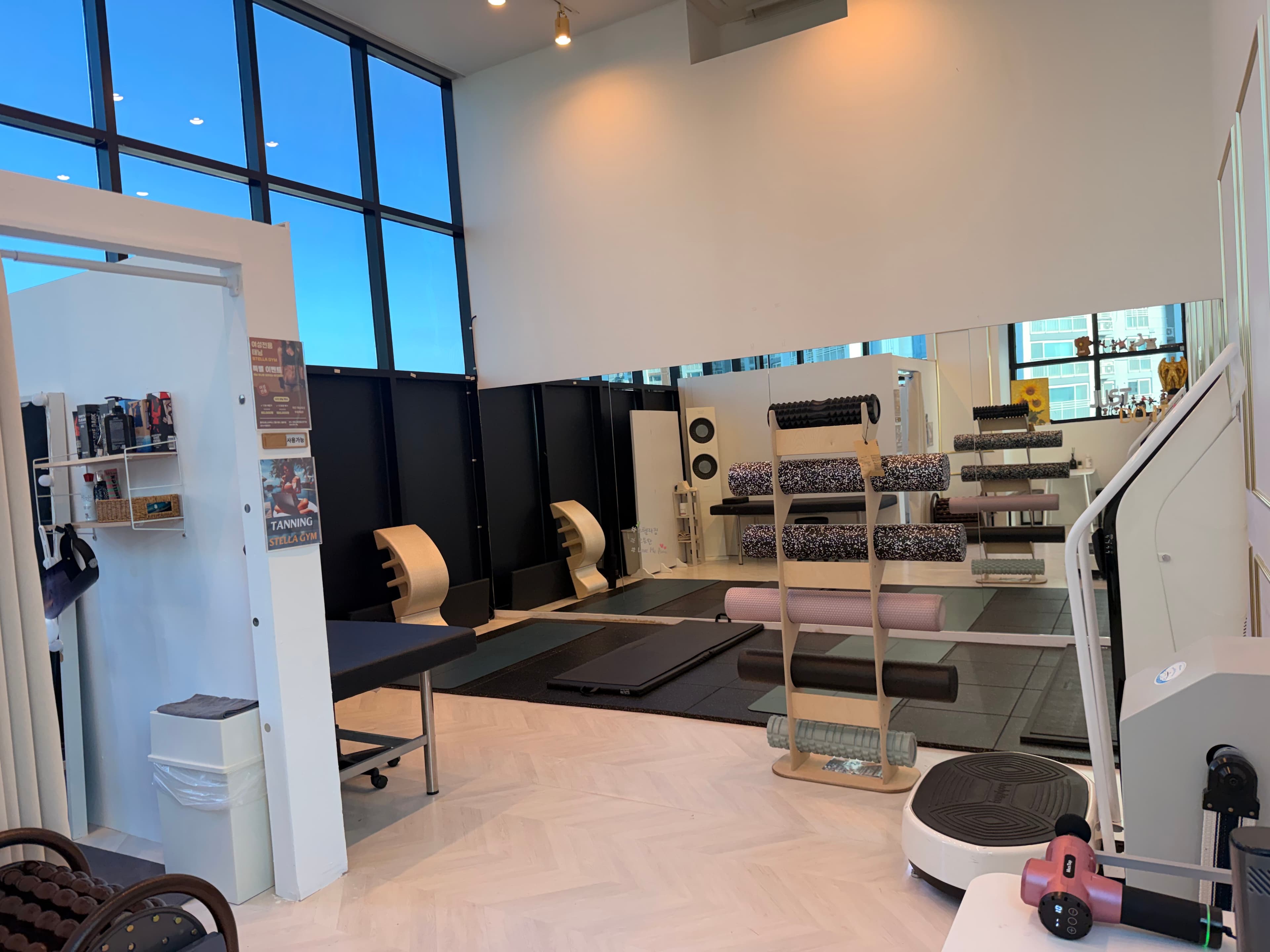 STELLA GYM 내부 운동 공간
